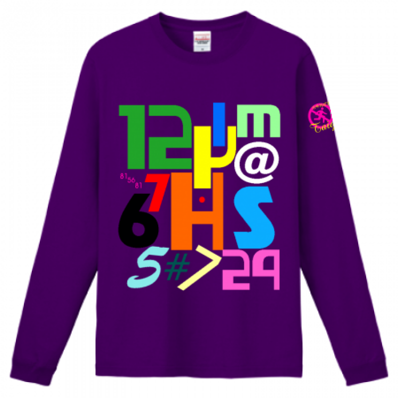 オリジナルデザインの長袖Tシャツ