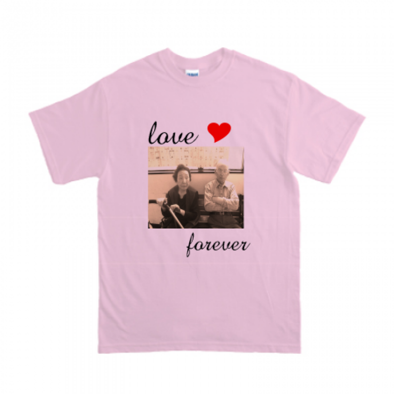 おじいちゃん、おばあちゃんへプレゼント。家族のオリジナルTシャツ