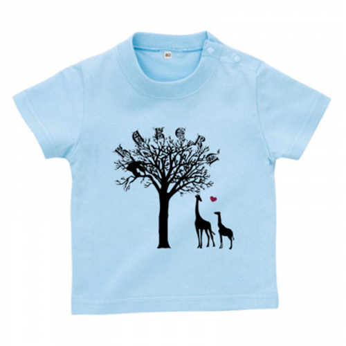 さりげなく名前入りが素敵なキリンのTシャツ