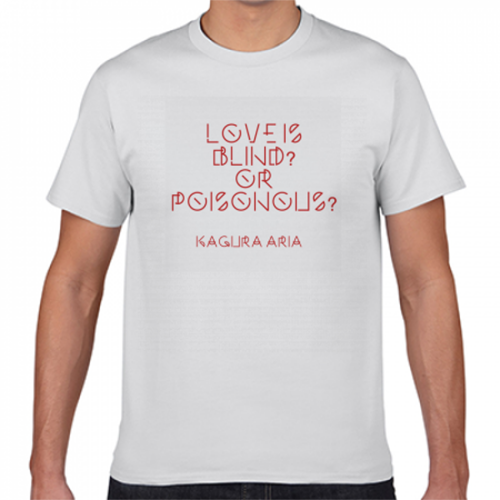 お洒落なデザインのロゴプリントTシャツ