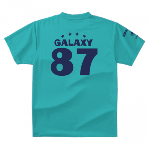 ポップなデザインのチームTシャツ