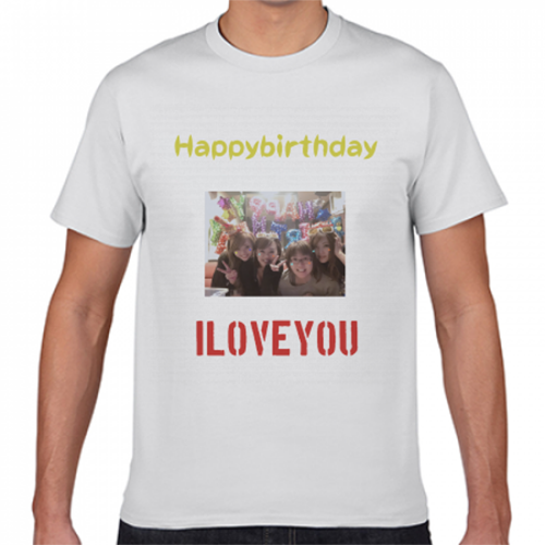 仲間の写真をプリントした誕生日Tシャツ
