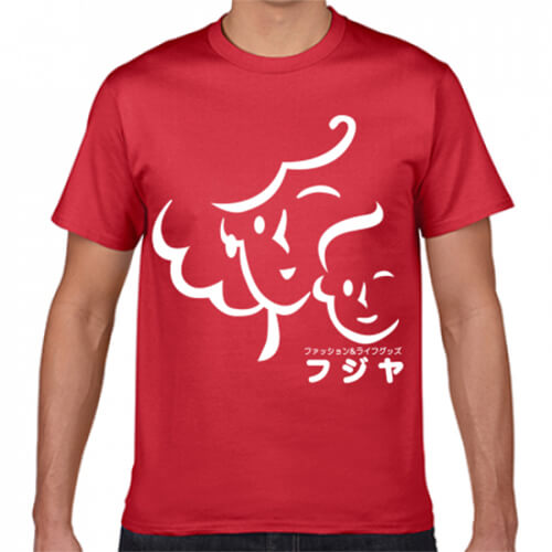 シンプルで目を引く洋品店のオリジナルTシャツ