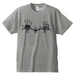 家族の手形でオリジナルTシャツを作成