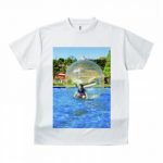 プールでの思い出写真をオリジナルのTシャツに