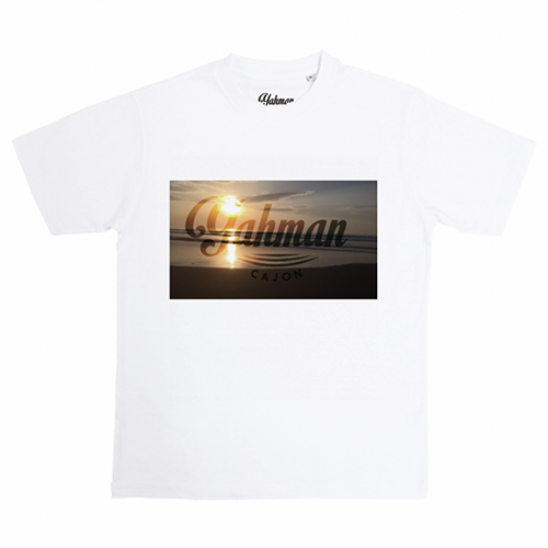 タグ部分にオリジナルデザインをプリントしたタグなしTシャツ