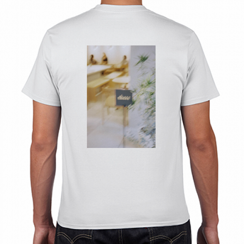 雰囲気ある写真をプリントしたオリジナルTシャツ