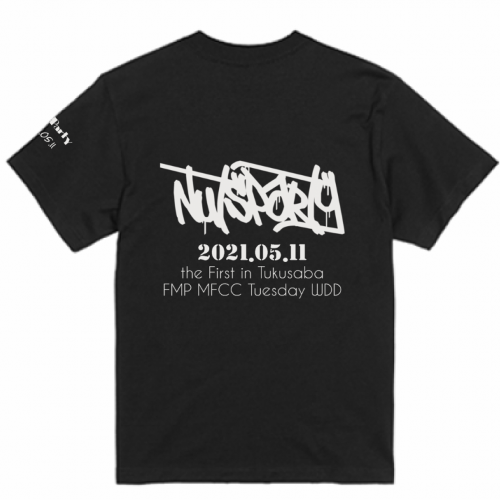 ストリート系デザインのバックプリントTシャツを作成
