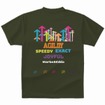 カラフルなイラストロゴを背中にプリントしたオリジナルTシャツ