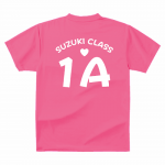 背ネームデザインがかわいいオリジナルのクラスTシャツ