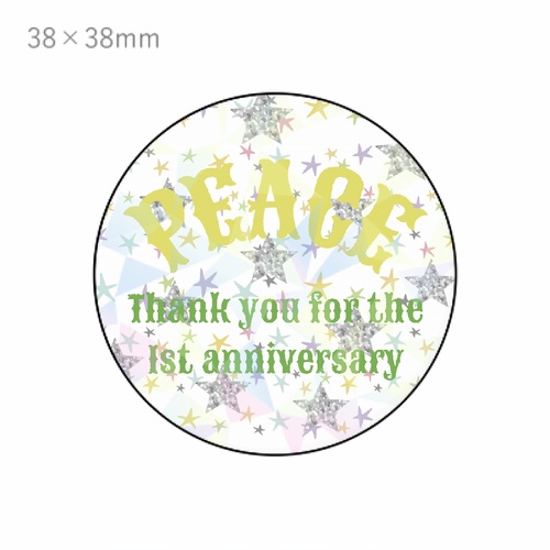 ホログラム缶バッジで開店1周年を華やかにお祝い！