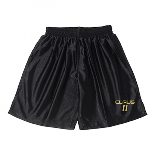 毎日の練習がもっと楽しく！ゴールドの文字が輝くキッズサッカーパンツ