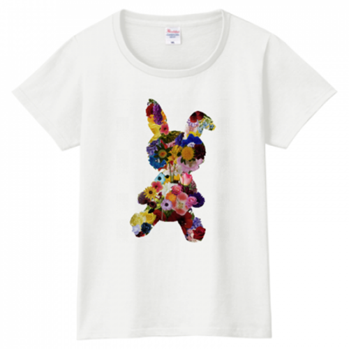 うさぎがモチーフのプリントTシャツ