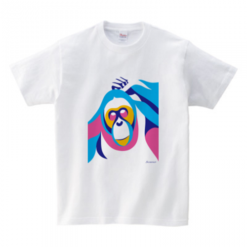 カラフルな猿のイラストをプリントしたキッズTシャツ