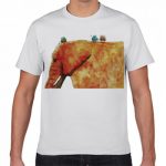 ゾウの横顔を大きくプリントしたオリジナルTシャツ
