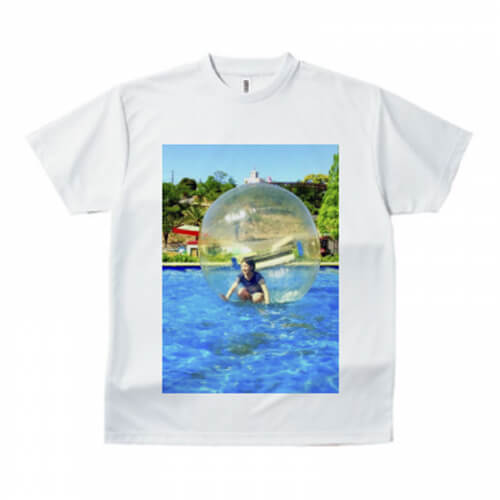 プールでの思い出写真をオリジナルのTシャツに