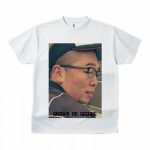 肖像画のような写真のプリントTシャツ
