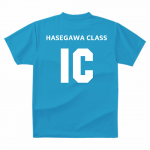 カッコいい背ネームデザインが目を引くクラスTシャツ